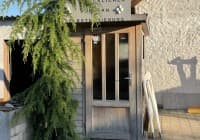 Automat, SB-Hofladen oder Verkaufsstand von Frische Eier von glücklichen Hühnern