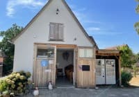 Automat, SB-Hofladen oder Verkaufsstand von Bauer Rühl's Hof & Laden mit Wurstautomat Landgasthof Krug