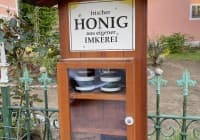 Automat, SB-Hofladen oder Verkaufsstand von Imker Michael Hellmann