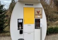 Automat, SB-Hofladen oder Verkaufsstand von Eierschrank