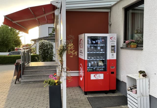 Metzgerei Messingschlager in Schlaifhausen, Wiesenthau Automat, SB-Hofladen oder Verkaufsstand von Metzgerei Messingschlager in Schlaifhausen, Wiesenthau