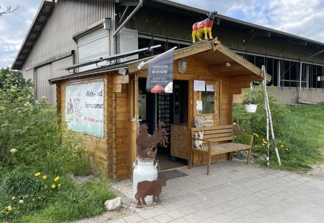 Milchautomat Familie Harrer in Altenhofen, Hilpoltstein Automat, SB-Hofladen oder Verkaufsstand von Milchautomat Familie Harrer in Altenhofen, Hilpoltstein