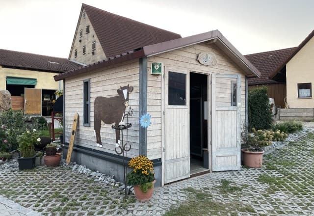 Miederer's Milchtankstelle in Liebenstadt, Heideck Automat, SB-Hofladen oder Verkaufsstand von Miederer's Milchtankstelle in Liebenstadt, Heideck