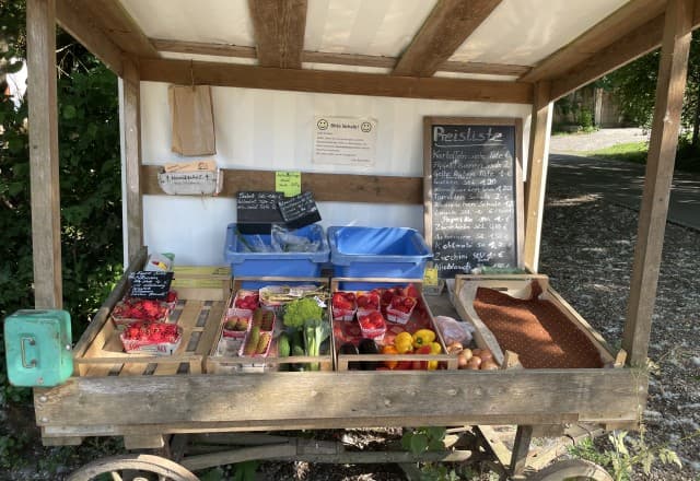 Verkaufsstand Hofladen Bauer-Böck in Rothenbühl, Ebermannstadt Automat, SB-Hofladen oder Verkaufsstand von Verkaufsstand Hofladen Bauer-Böck in Rothenbühl, Ebermannstadt