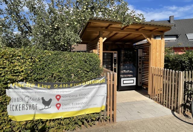 Hühnerglück Eckershof / Hofmetzgerei Lohbauer in Eckershof, Stein Automat, SB-Hofladen oder Verkaufsstand von Hühnerglück Eckershof / Hofmetzgerei Lohbauer in Eckershof, Stein