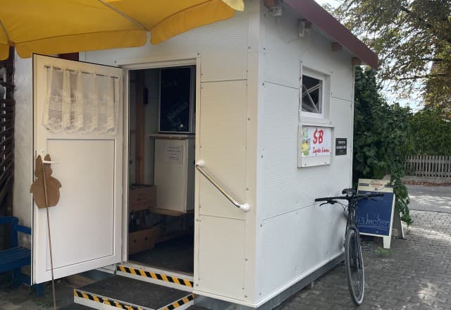 Geflügel Bauer - SB Tante Emma in Obersteinbach ob Gmünd, Abenberg Automat, SB-Hofladen oder Verkaufsstand von Geflügel Bauer - SB Tante Emma in Obersteinbach ob Gmünd, Abenberg