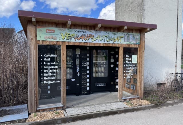 Demeterhof Schwab - Verkaufsautomat in Suddersdorf, Windsbach Automat, SB-Hofladen oder Verkaufsstand von Demeterhof Schwab - Verkaufsautomat in Suddersdorf, Windsbach