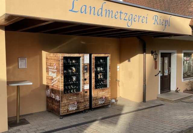 Landmetzgerei Riepl in Hauslach, Georgensgmünd Automat, SB-Hofladen oder Verkaufsstand von Landmetzgerei Riepl in Hauslach, Georgensgmünd