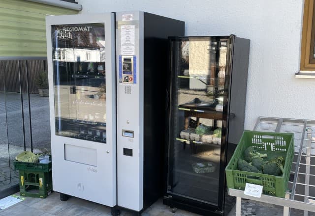 Heubeck's Hofladen in Raubersried, Wendelstein Automat, SB-Hofladen oder Verkaufsstand von Heubeck's Hofladen in Raubersried, Wendelstein