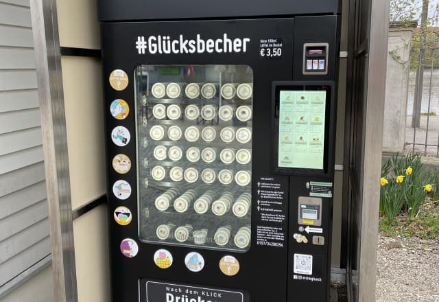 Eis im Glück Eisautomat in Dutzendteich, Nürnberg
