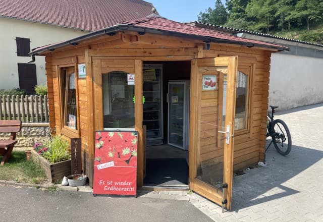 Kreuzer's Hofladen in Vogtsreichenbach, Cadolzburg Automat, SB-Hofladen oder Verkaufsstand von Kreuzer's Hofladen in Vogtsreichenbach, Cadolzburg