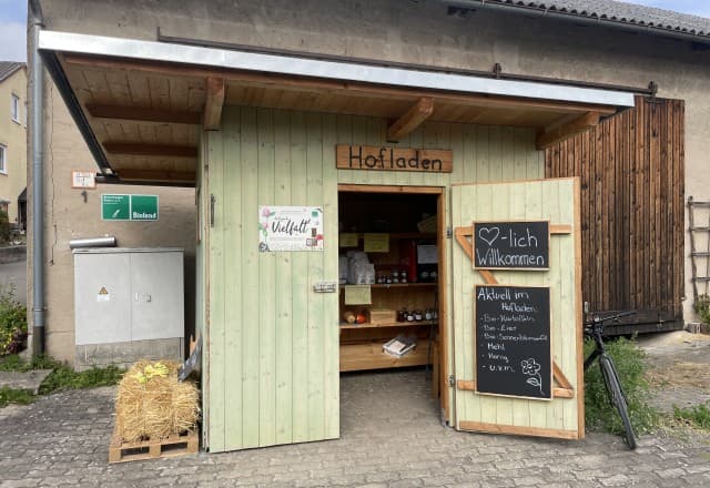 Hofladen Biohof Fedder Dietz J. u. F. in Trabelsdorf, Lisberg Automat, SB-Hofladen oder Verkaufsstand von Hofladen Biohof Fedder Dietz J. u. F. in Trabelsdorf, Lisberg