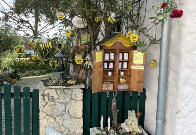 Honig Sandra Eichler und Oliver Fischer in Sollenberg, Gräfenberg Automat, SB-Hofladen oder Verkaufsstand von Honig Sandra Eichler und Oliver Fischer in Sollenberg, Gräfenberg