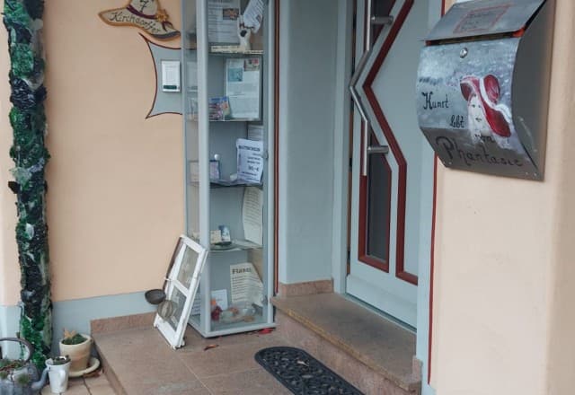 Dettenheim-Art in Dettenheim, Weißenburg i.Bay. Automat, SB-Hofladen oder Verkaufsstand von Dettenheim-Art in Dettenheim, Weißenburg i.Bay.