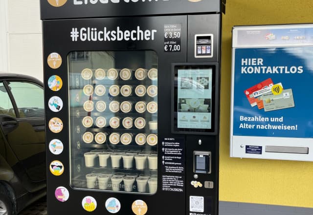 Eis im Glück Eisautomat in Sack, Fürth Automat, SB-Hofladen oder Verkaufsstand von Eis im Glück Eisautomat in Sack, Fürth