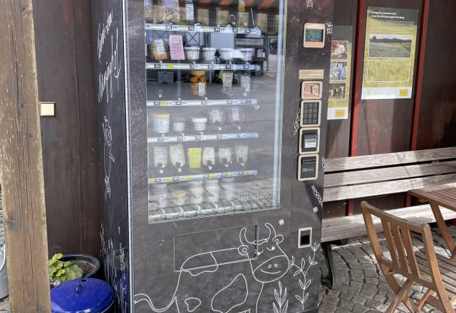 Dorfgemeinschaft Münzinghof in Münzinghof, Velden Automat, SB-Hofladen oder Verkaufsstand von Dorfgemeinschaft Münzinghof in Münzinghof, Velden