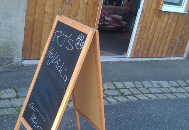 RJs Hoflädla in Obermelsendorf, Schlüsselfeld Automat, SB-Hofladen oder Verkaufsstand von RJs Hoflädla in Obermelsendorf, Schlüsselfeld