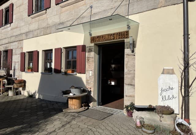 Hartmannshof in Kleinseebach, Möhrendorf Automat, SB-Hofladen oder Verkaufsstand von Hartmannshof in Kleinseebach, Möhrendorf