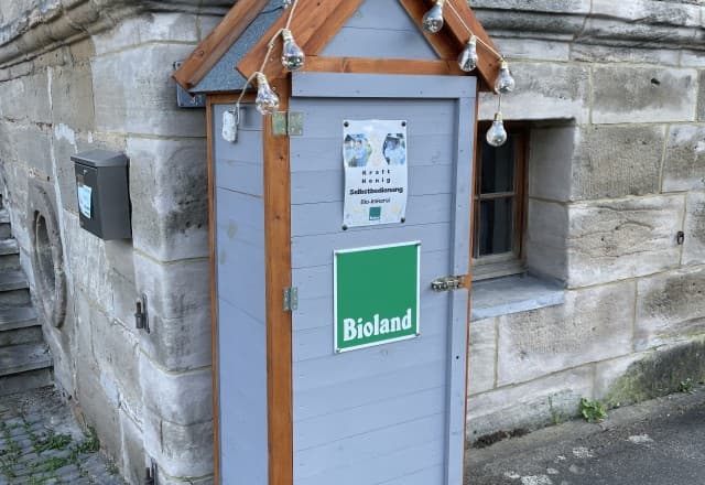 Imkerei Raphael Kraft in Hemhofen Automat, SB-Hofladen oder Verkaufsstand von Imkerei Raphael Kraft in Hemhofen