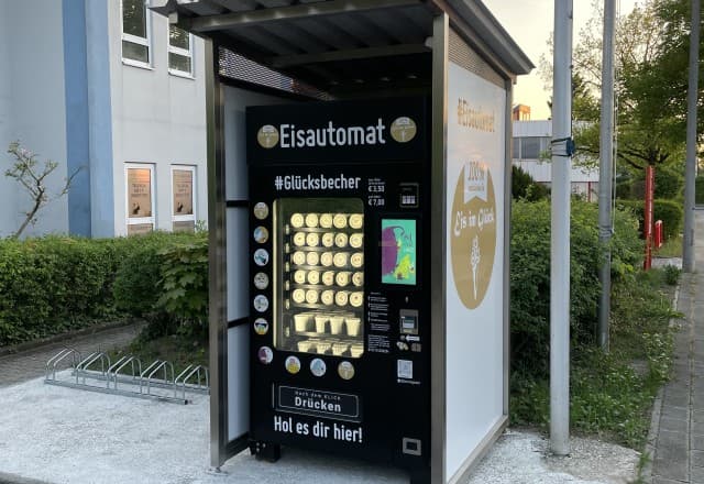 Eis im Glück Eisautomat in Schnepfenreuth, Nürnberg