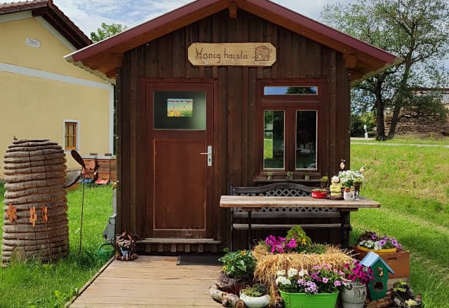 Honighaisla in Thalmannsfeld, Bergen Automat, SB-Hofladen oder Verkaufsstand von Honighaisla in Thalmannsfeld, Bergen