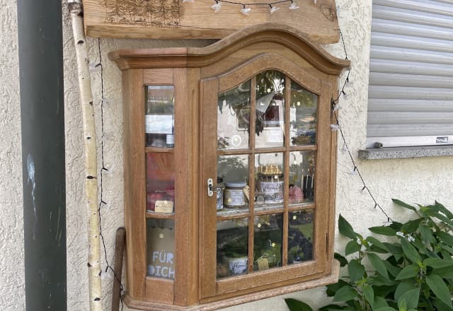 SB-Schränkchen Nicola Bayer in Abenberg Automat, SB-Hofladen oder Verkaufsstand von SB-Schränkchen Nicola Bayer in Abenberg