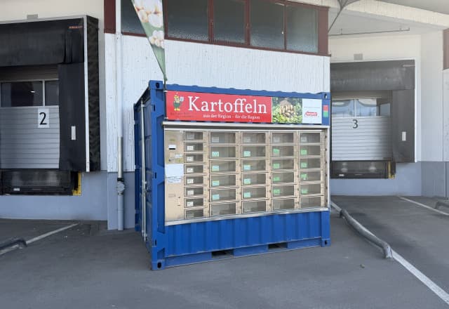 Ferienbauernhof Huber - Kartoffelautomat in Gunzenhausen Automat, SB-Hofladen oder Verkaufsstand von Ferienbauernhof Huber - Kartoffelautomat in Gunzenhausen