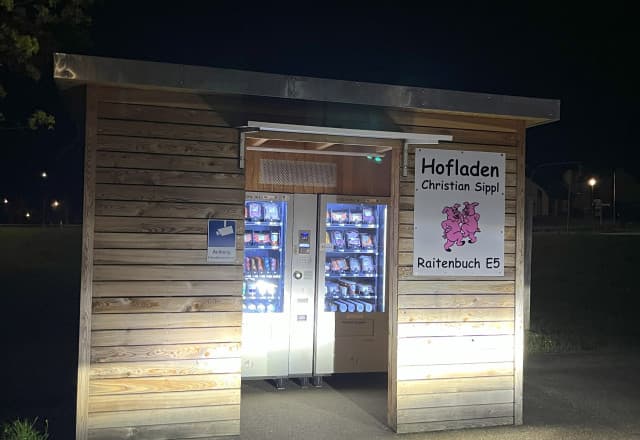 24h Wurstladen (Hofvermarktung Sippl) in Berching