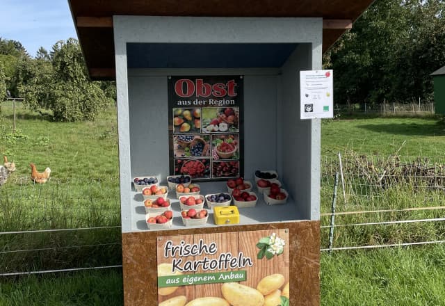 Landwirtschaft Brütting in Lützelsdorf, Pretzfeld Automat, SB-Hofladen oder Verkaufsstand von Landwirtschaft Brütting in Lützelsdorf, Pretzfeld