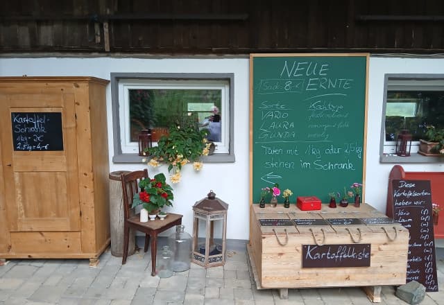 Familie Richter in Wannbach, Pretzfeld Automat, SB-Hofladen oder Verkaufsstand von Familie Richter in Wannbach, Pretzfeld