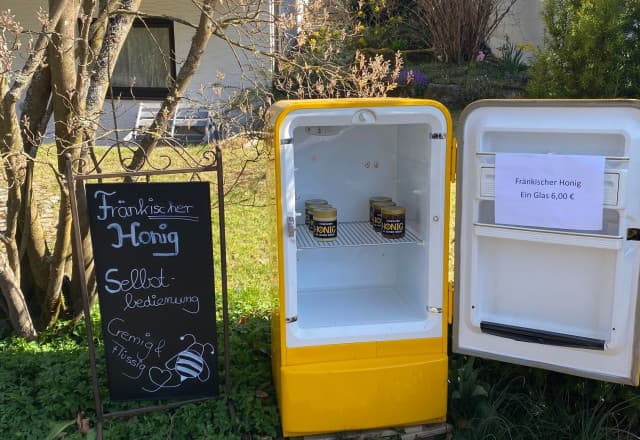 just bees Höchstadt in Höchstadt a.d.Aisch Automat, SB-Hofladen oder Verkaufsstand von just bees Höchstadt in Höchstadt a.d.Aisch