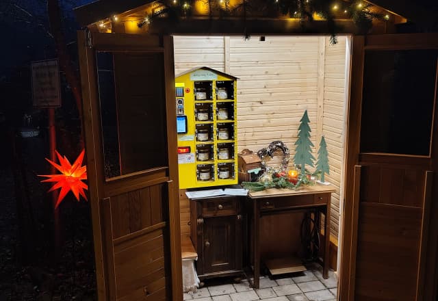 Imkerei-Kaufladen in Weißenohe Automat, SB-Hofladen oder Verkaufsstand von Imkerei-Kaufladen in Weißenohe