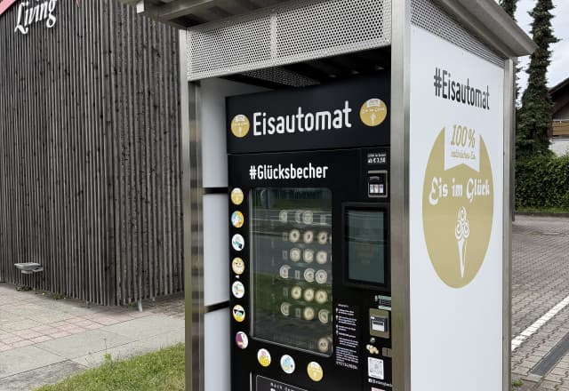 Eis im Glück Eisautomat in Großgründlach, Nürnberg Automat, SB-Hofladen oder Verkaufsstand von Eis im Glück Eisautomat in Großgründlach, Nürnberg
