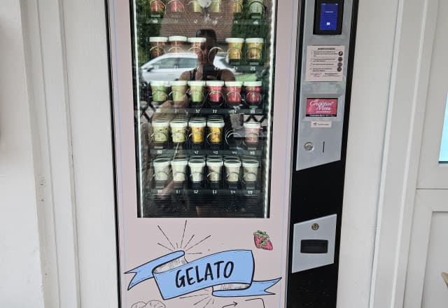 Eis Rialto in Feucht Automat, SB-Hofladen oder Verkaufsstand von Eis Rialto in Feucht