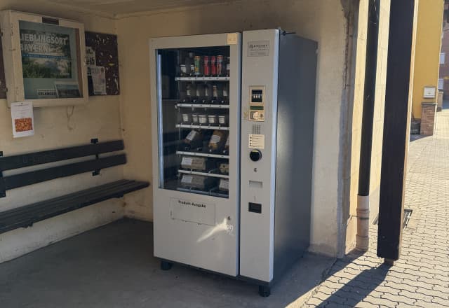 Volleths Hof in Hüttendorf, Erlangen Automat, SB-Hofladen oder Verkaufsstand von Volleths Hof in Hüttendorf, Erlangen