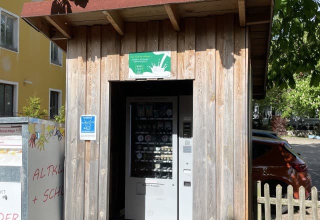 Biohof Scheuerlein Warenautomat in Roth Automat, SB-Hofladen oder Verkaufsstand von Biohof Scheuerlein Warenautomat in Roth