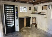 Automat oder Verkaufsstand von Eierautomat Familie Amm