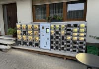 Automat oder Verkaufsstand von Bauernhof Familie Sommerer